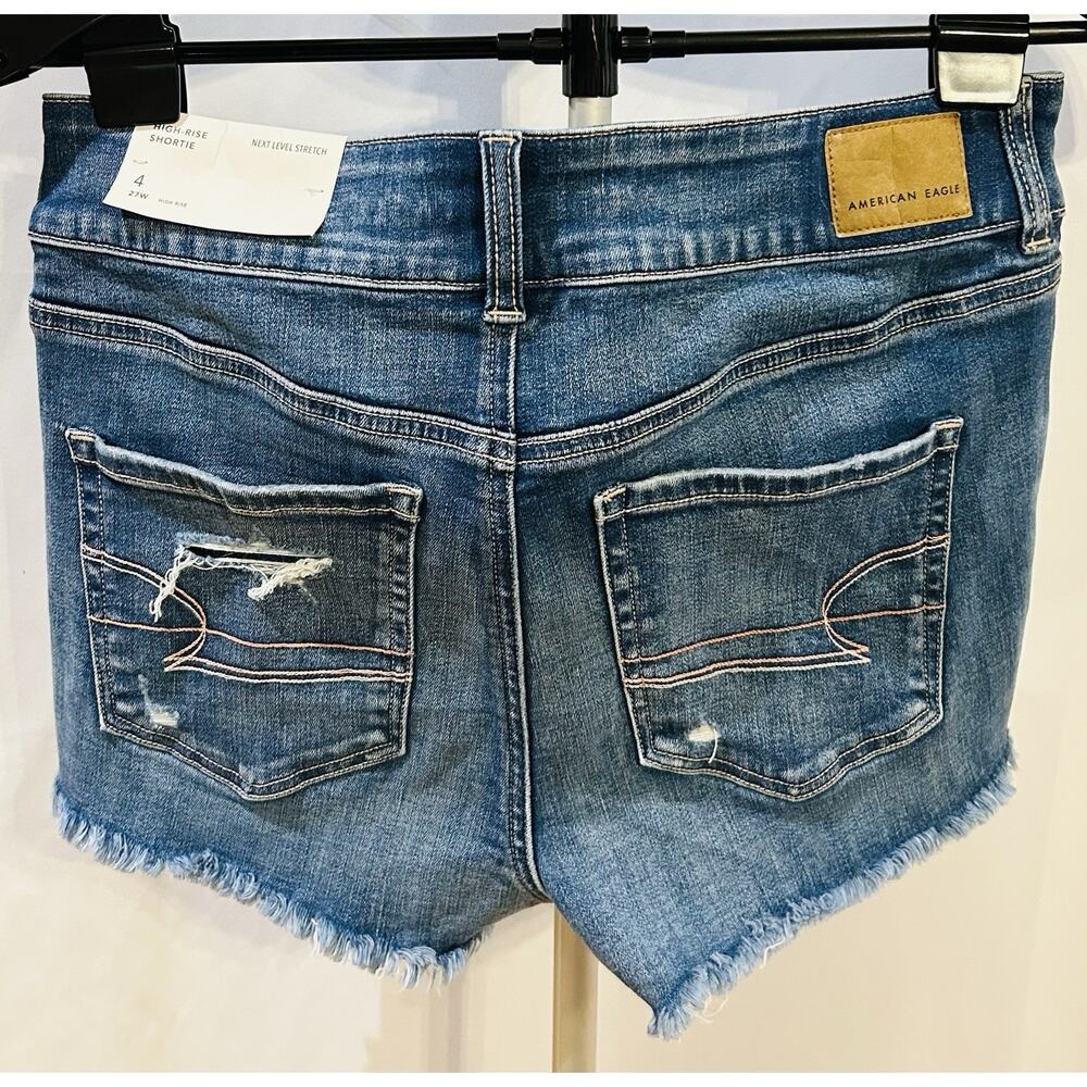 NWT American Eagle High Rise Shortie Jean Shorts size 4 - Picture 2 of 5